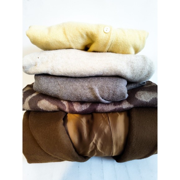 100% Cashmere Cutter Sweater Lot 5 Beige Crafts Repurpose Recycle Upcycle 3 Lbs - Picture 2 of 15